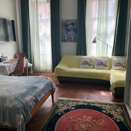 Apartment Gute Laune-Good Mood เวียนนา ภายนอก รูปภาพ
